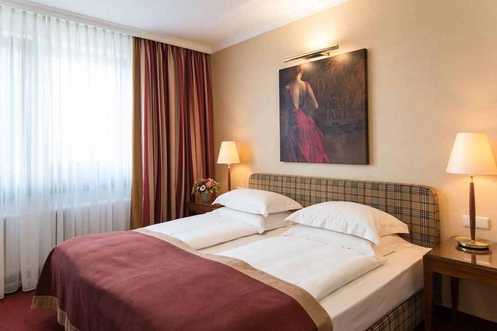 Best Western Plus Hotel St. Raphael photo 2