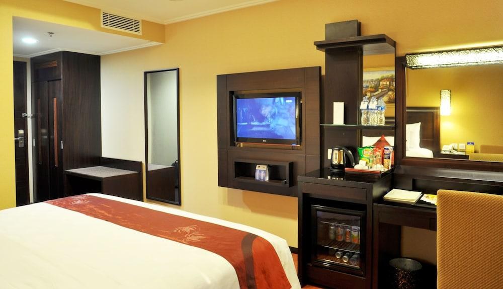 Best Western Mangga Dua Hotel and Residence photo 2