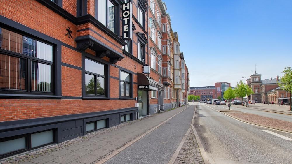 BEST WESTERN PRINSEN HOTEL photo 2