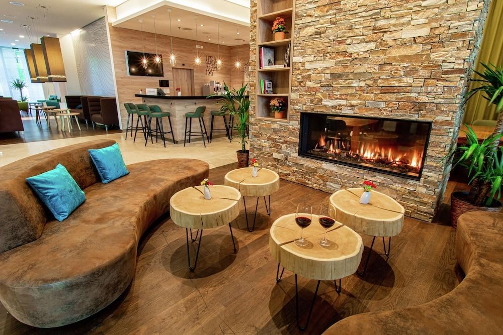 Hilton Garden Inn Davos photo 4