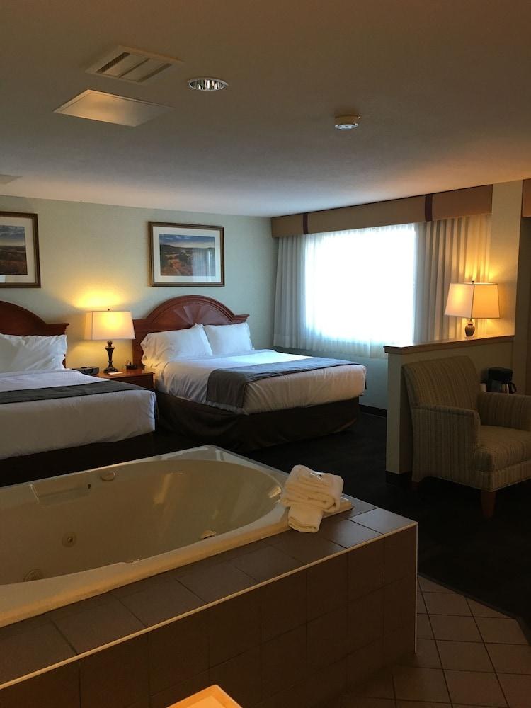 Quality Inn photo 2