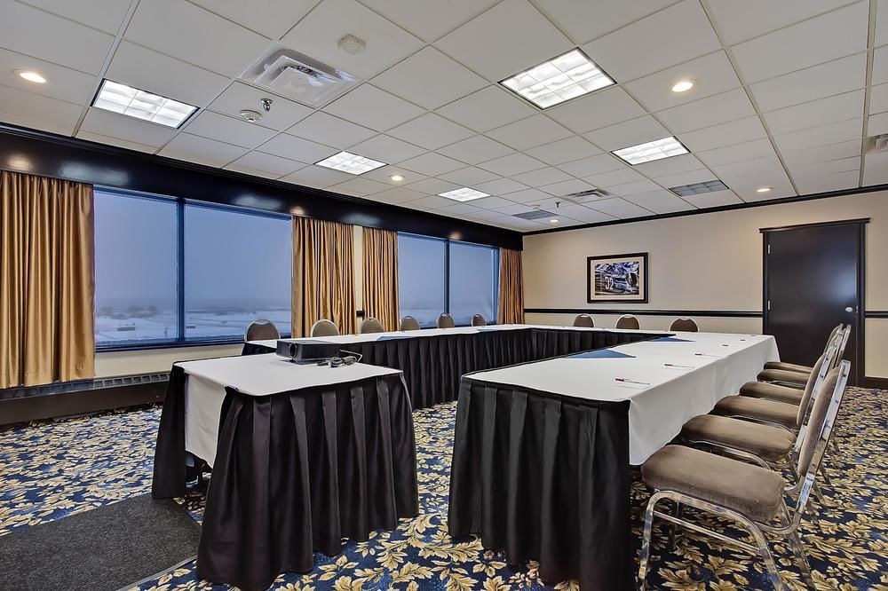 Best Western Plus Port O'Call Hotel