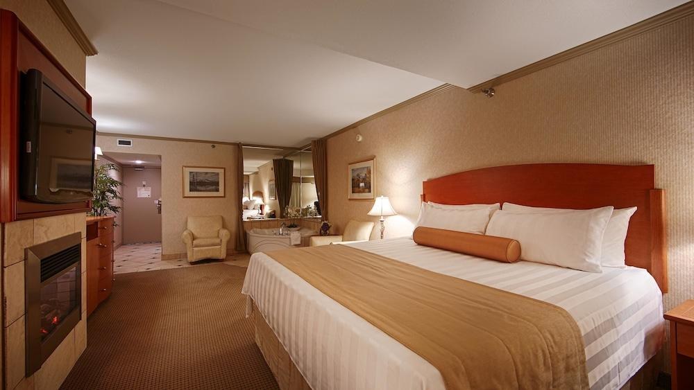 Best Western Plus Port O'Call Hotel photo 2