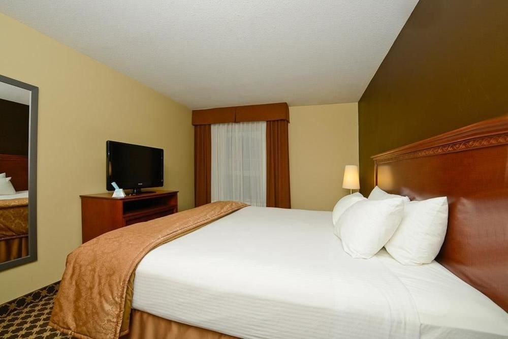 Best Western Strathmore Inn