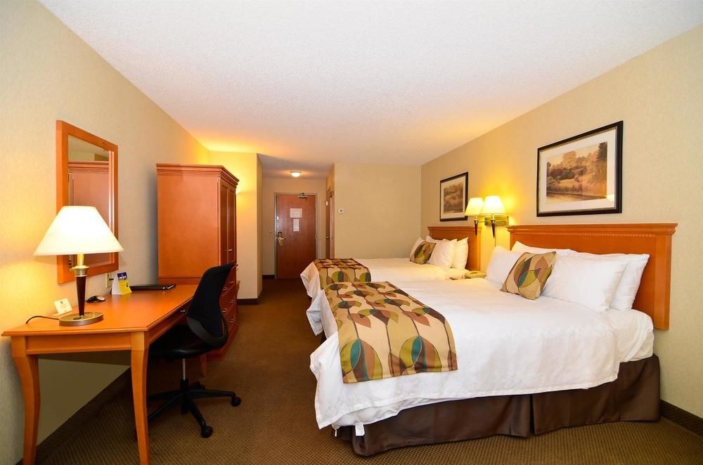 Best Western Plus Calgary Centre Inn photo 1