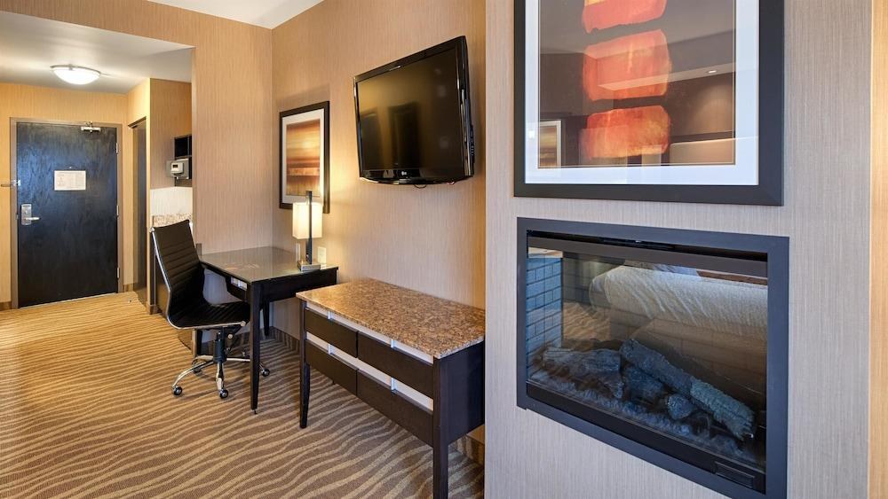 Best Western Premier Freeport Inn Calgary Airport photo 2