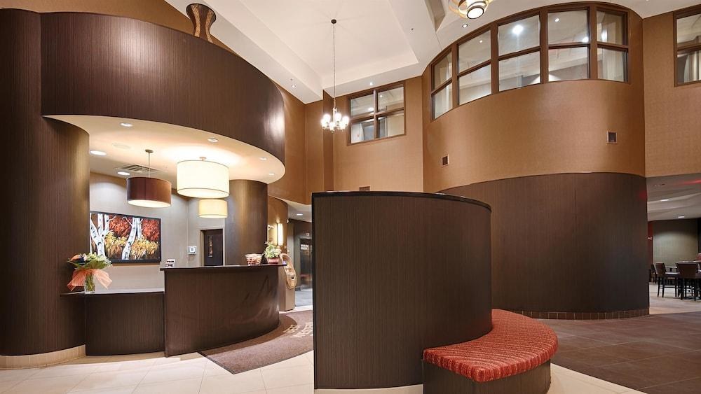 Best Western Premier Freeport Inn Calgary Airport photo 4