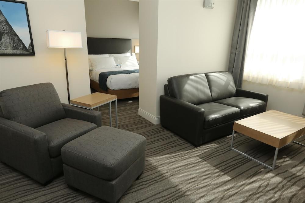 Best Western Plus Sawridge Suites photo 3