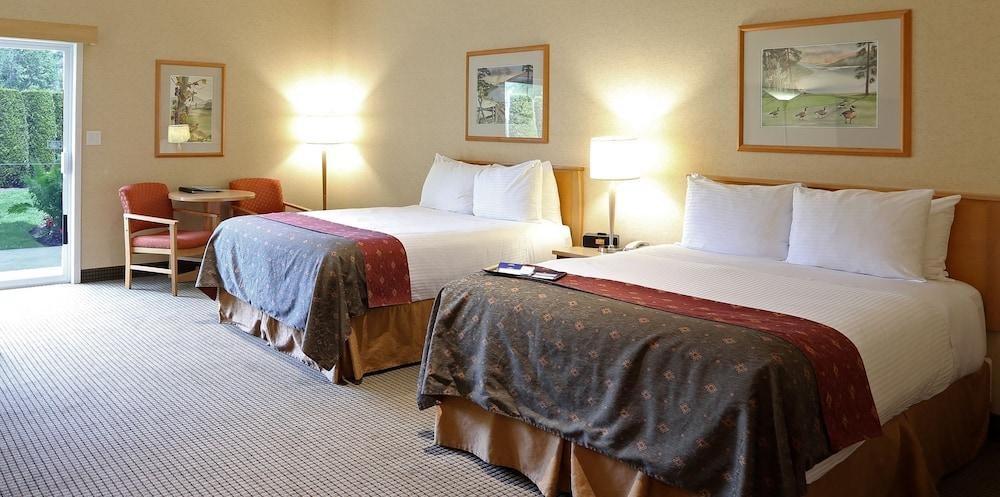 Best Western Plus Kelowna Hotel & Suites photo 2