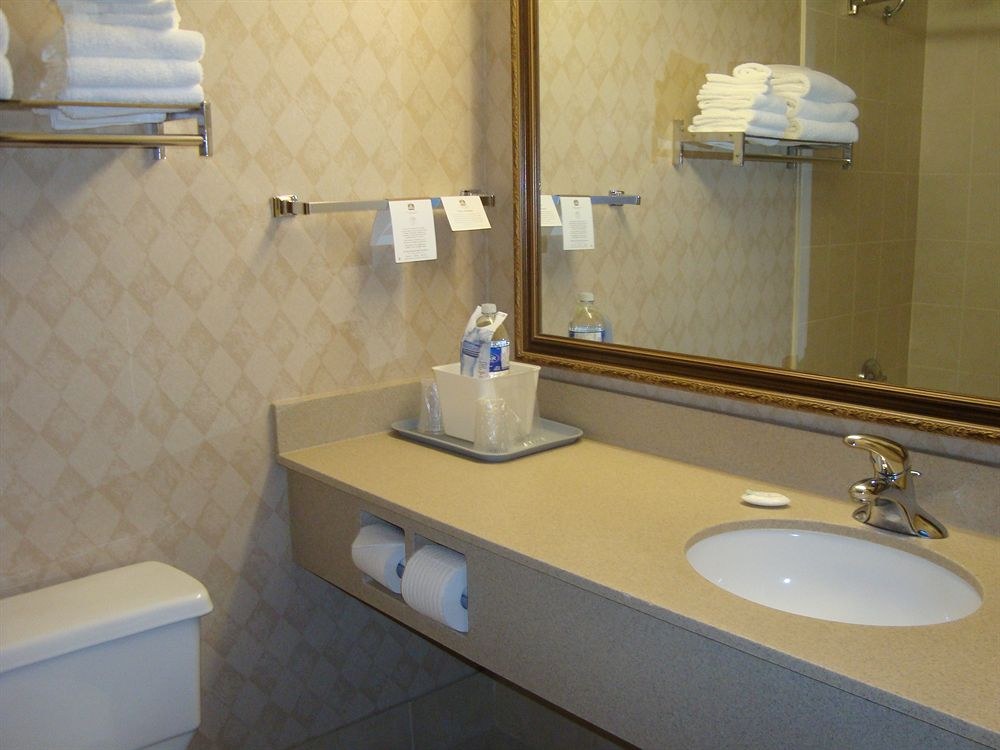 Best Western North Bay Hotel & Conference Centre photo 1