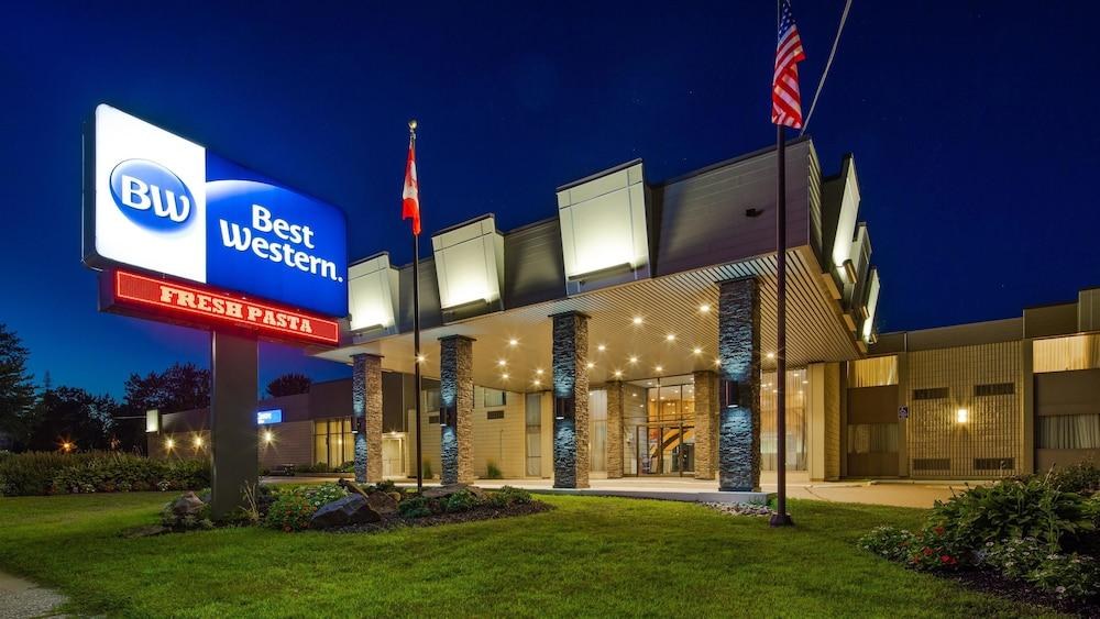 Best Western North Bay Hotel & Conference Centre photo 2