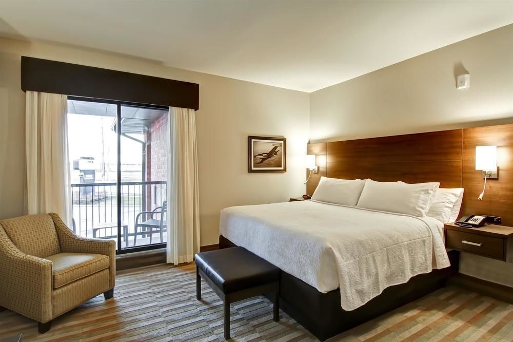 Best Western London Airport Inn & Suites photo 1