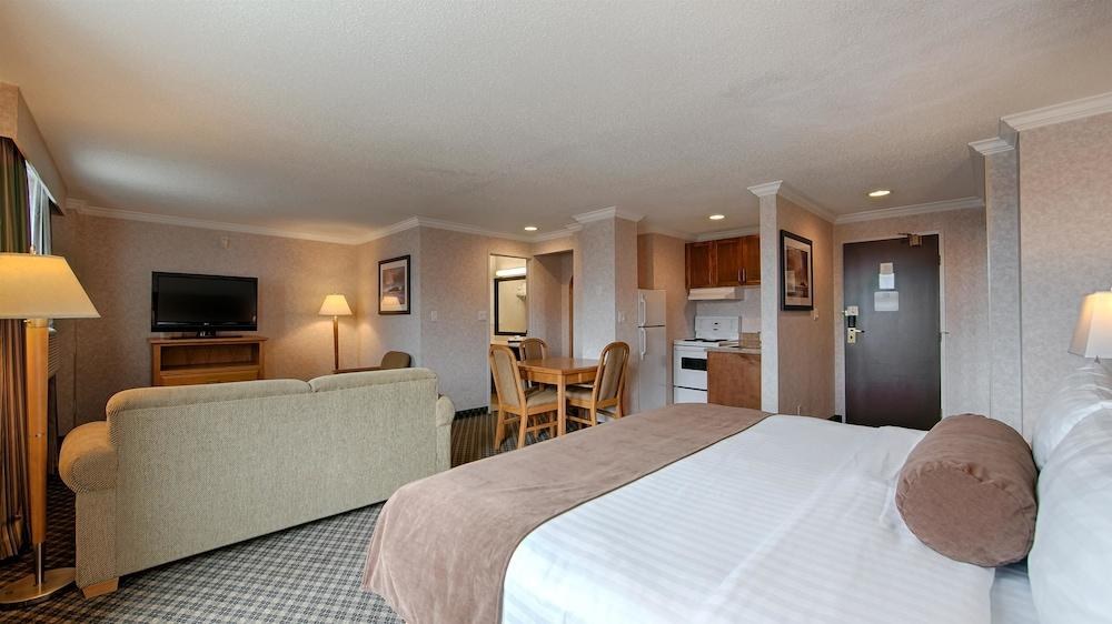 Best Western Plus Carlton Plaza Hotel photo 4