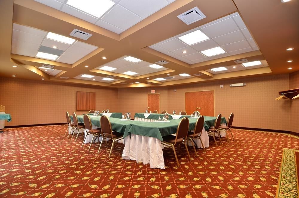 Days Inn by Wyndham Swift Current photo 1