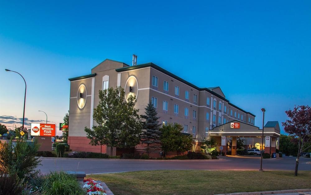 Best Western Plus Pembina Inn & Suites photo 4