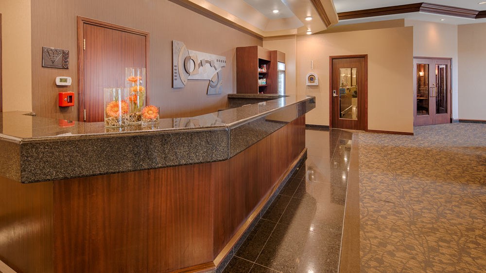 Best Western Plus Winnipeg Airport Hotel