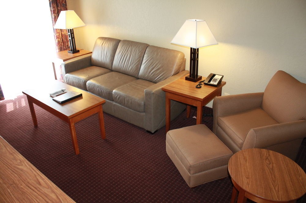 Best Western Plus Nor'Wester Hotel & Conference Centre photo 1