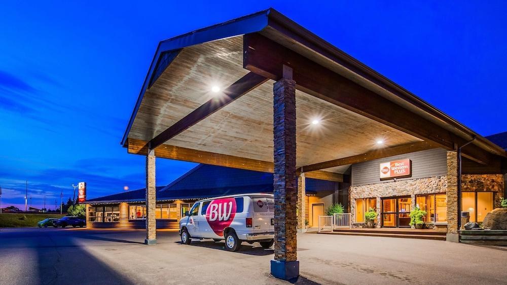 Best Western Plus Nor'Wester Hotel & Conference Centre photo 2