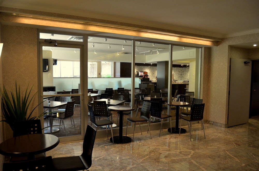 BEST WESTERN PLUS OTTAWA DOWNTOWN SUITES
