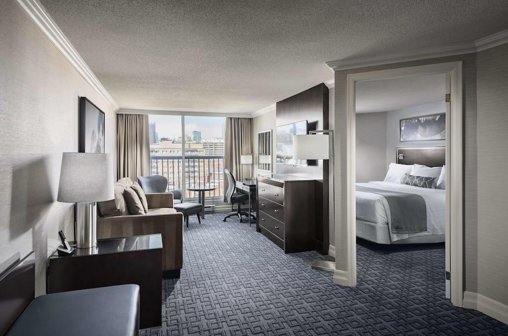 BEST WESTERN PLUS OTTAWA DOWNTOWN SUITES photo 2