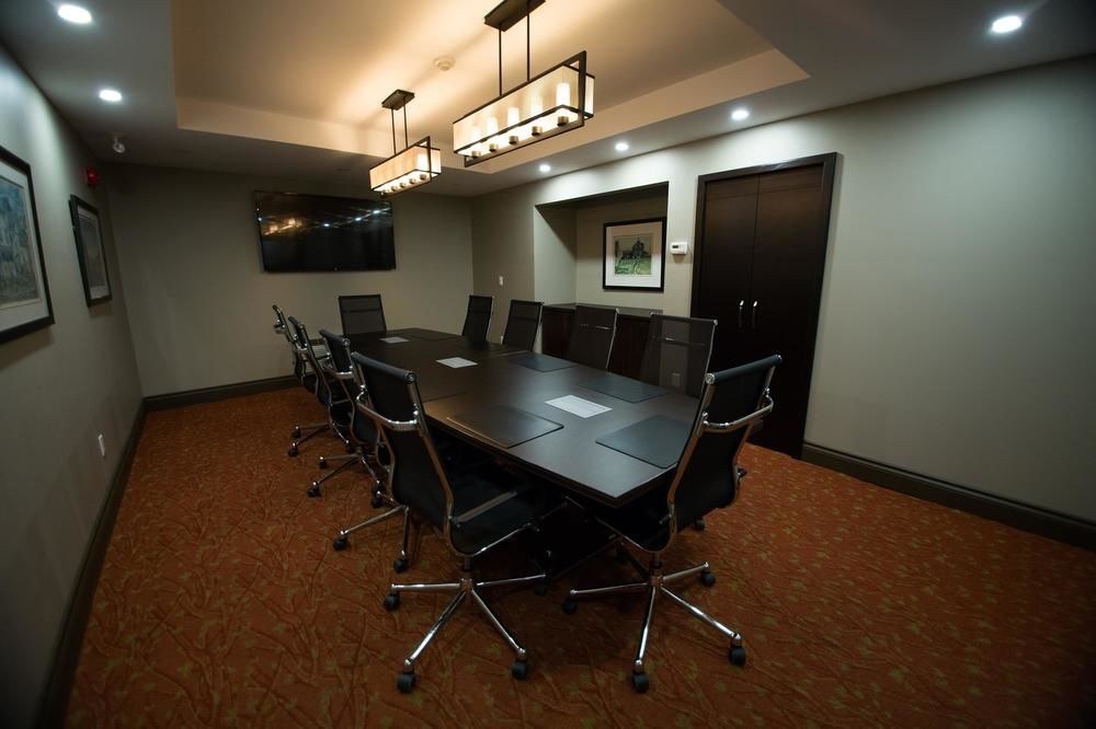 Best Western Plus Stoneridge Inn & Conference Centre photo 1