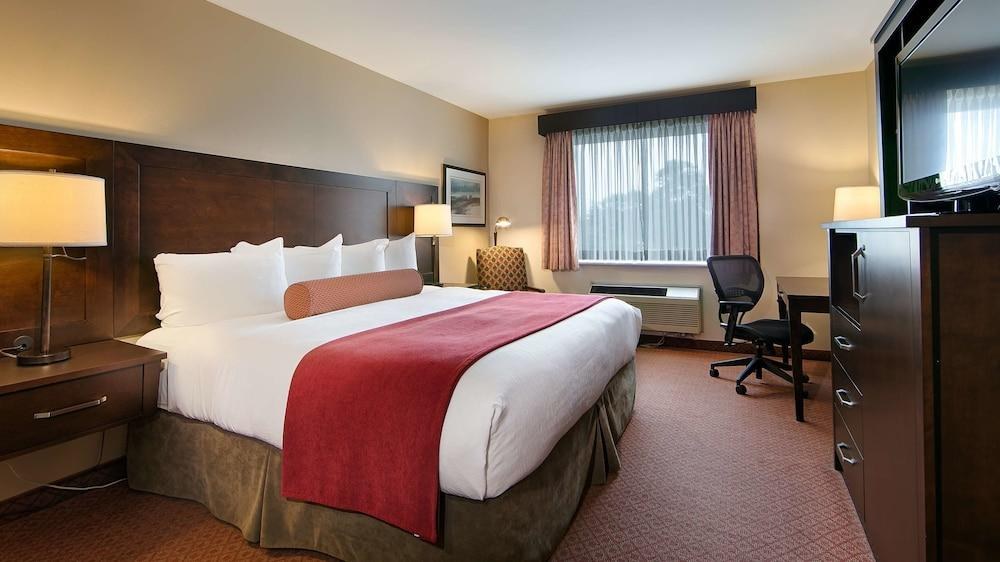 Best Western Plus Stoneridge Inn & Conference Centre photo 2