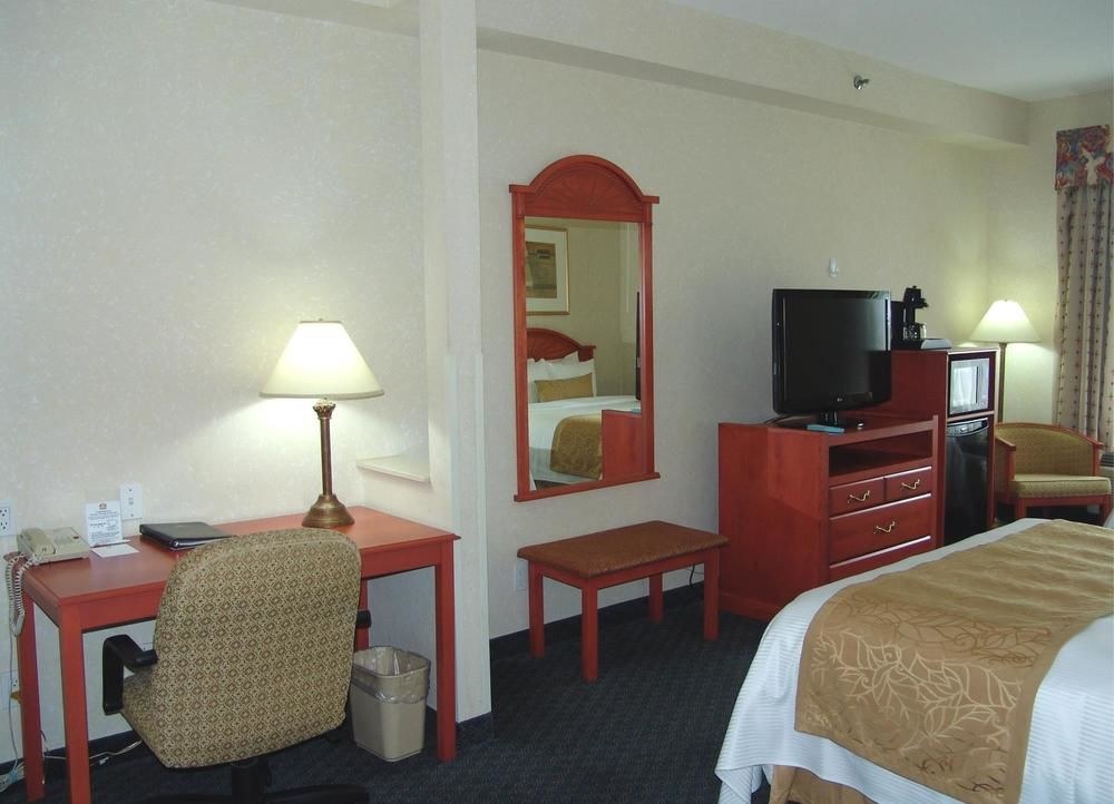Best Western Plus Executive Inn photo 1
