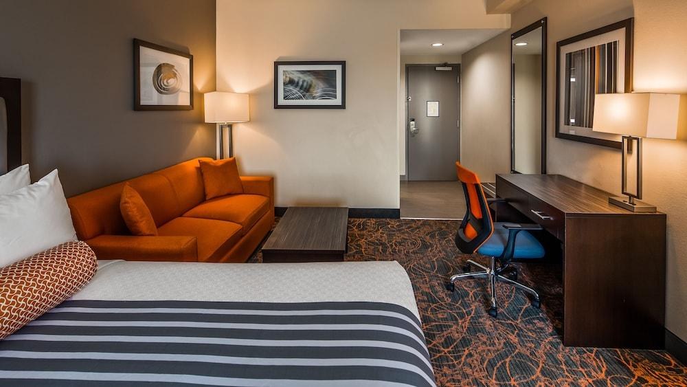 Best Western Plus Executive Inn photo 4