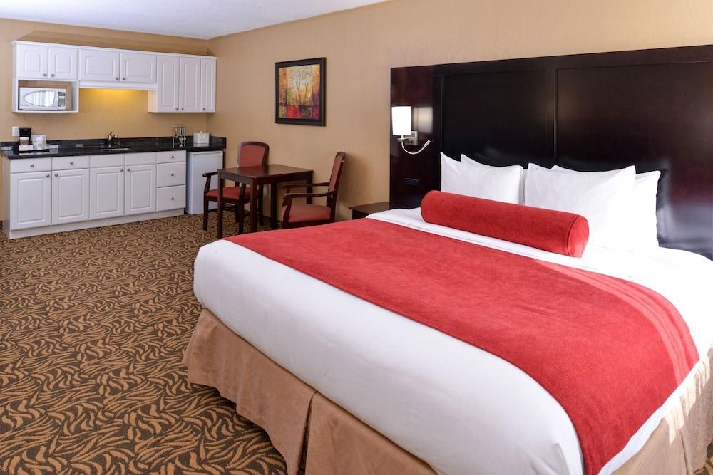 Best Western Plus Mariposa Inn & Conference Centre photo 3
