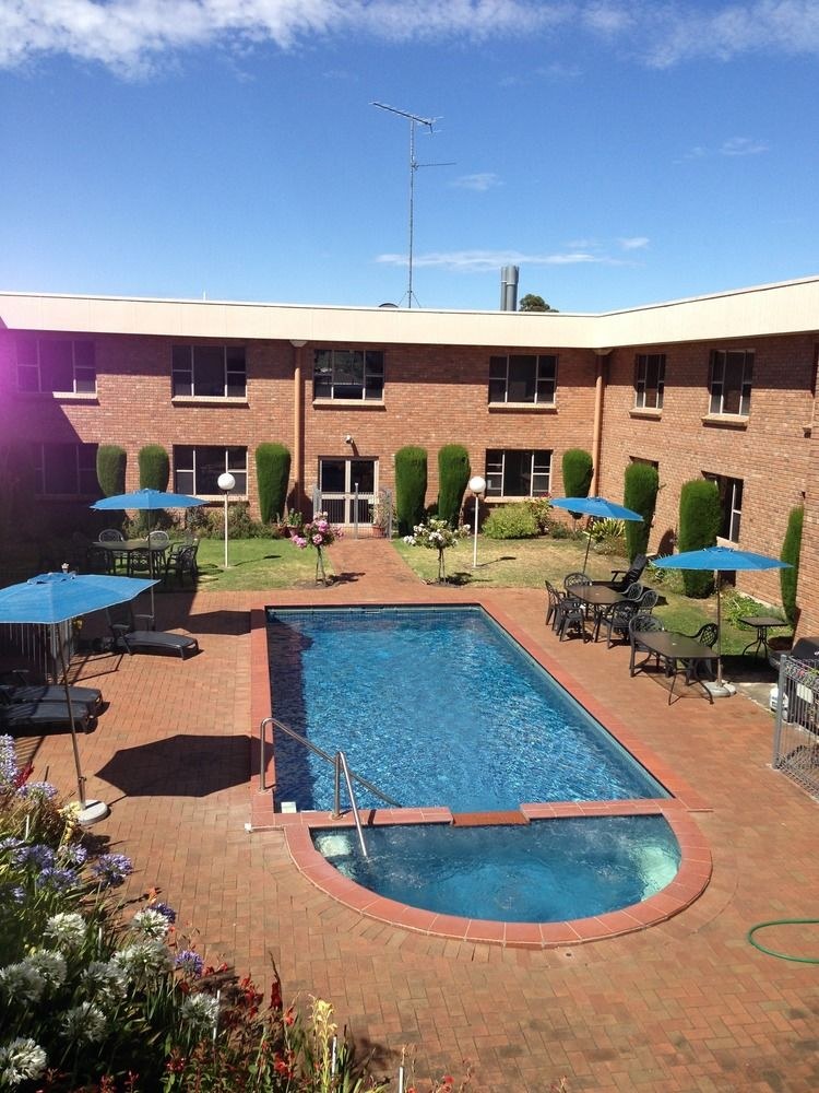 BEST WESTERN SOUTHGATE MOTEL photo 1