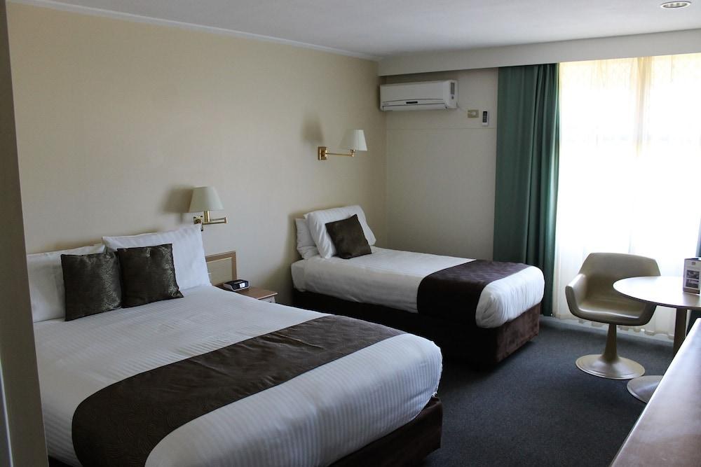Hospitality Geraldton, SureStay Collection by Best Western photo 2
