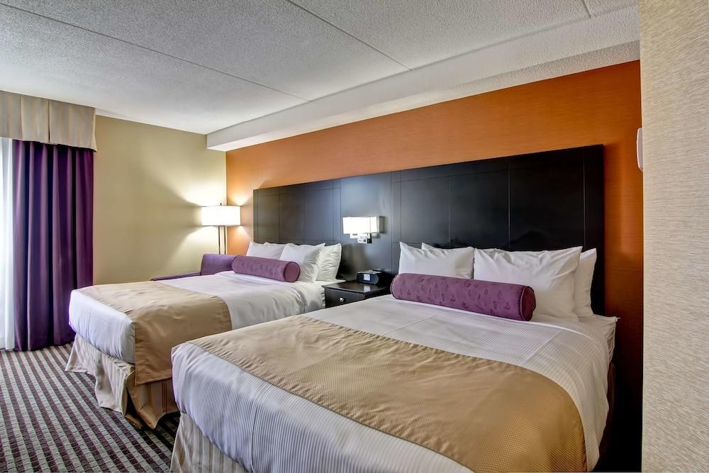 Best Western Plus Toronto North York Hotel & Suites photo 4