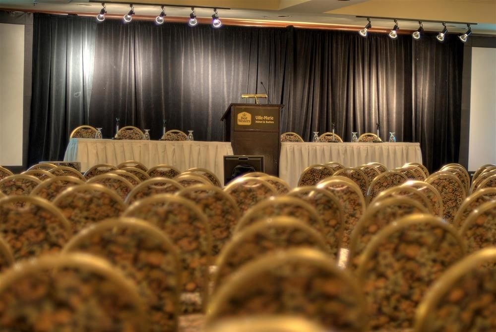 Best Western Ville-Marie Montreal Hotel & Suites