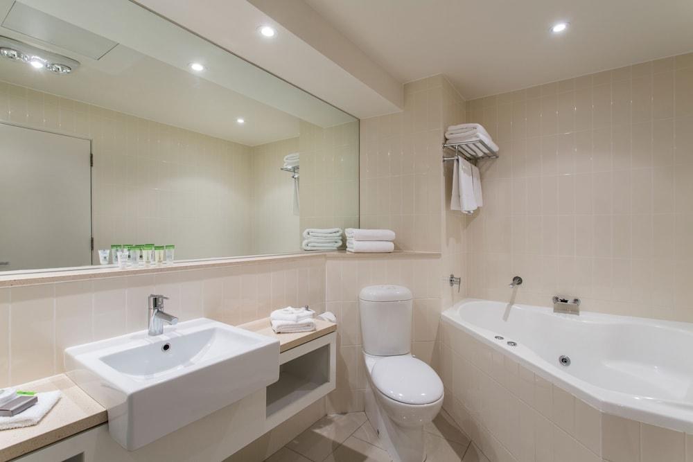 Best Western Plus Launceston photo 3