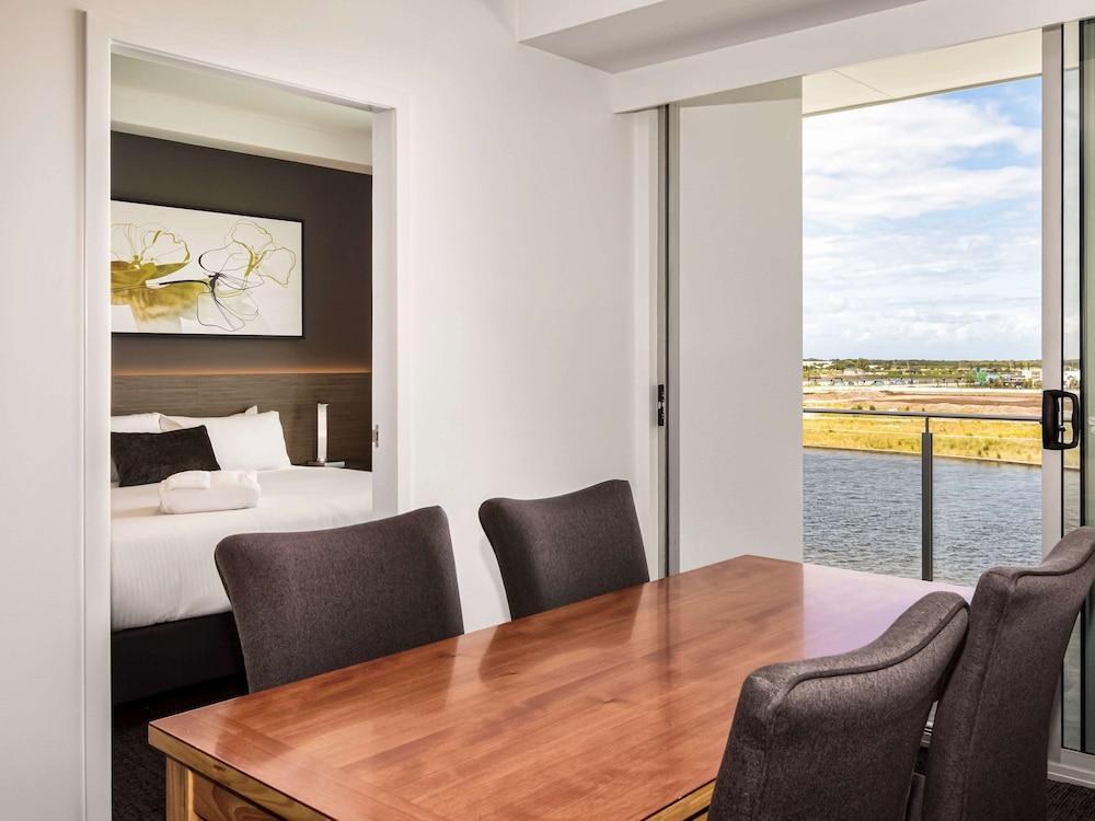 Mercure Sunshine Coast Kawana Waters photo 3