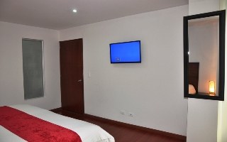 ApartaSuites Plaza Modelia photo 3