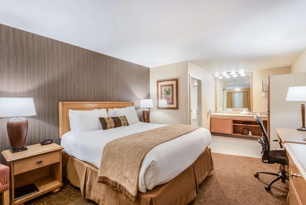 Best Western Plus Pavilions photo 3