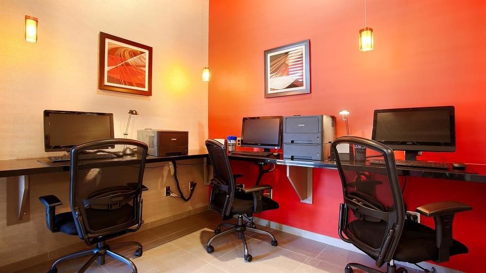 Best Western Plus Park Place Inn - Mini Suites photo 1
