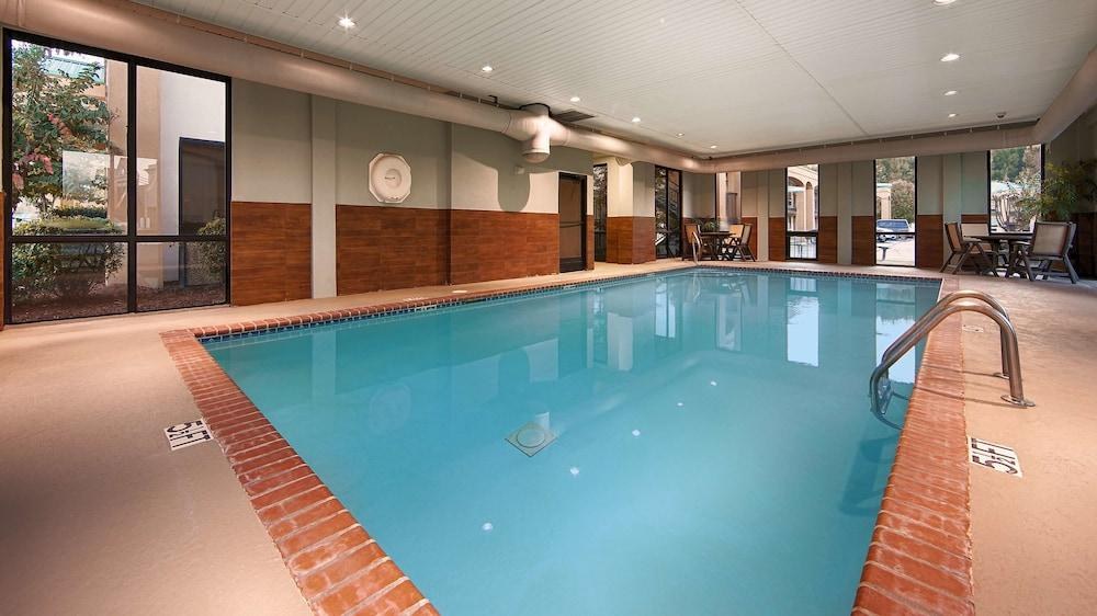 Best Western Executive Suites photo 3