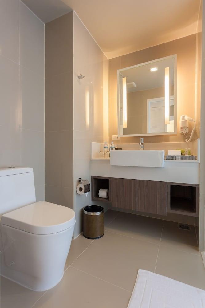 Best Western Patong Beach photo 2