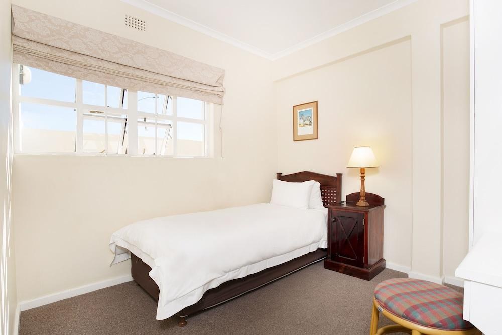 Best Western Cape Suites Hotel photo 2
