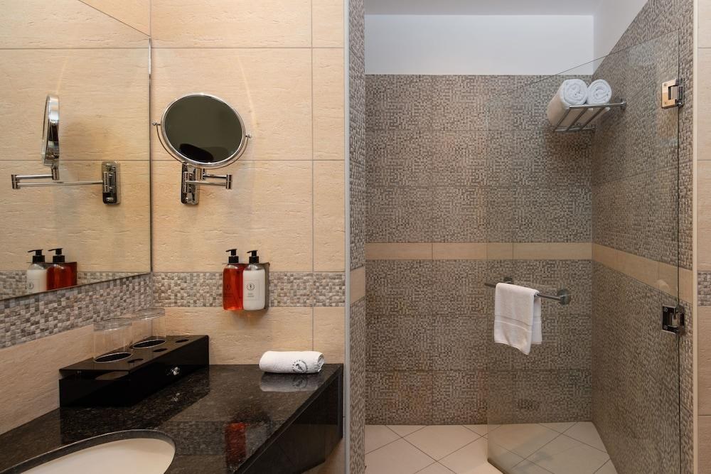 BEST WESTERN PLUS PENINSULA HOTEL photo 3