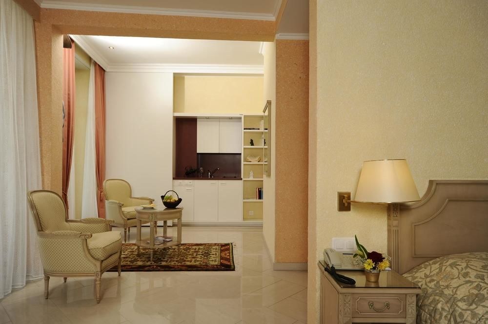 Best Western Hotel Bellevue Au Lac photo 1