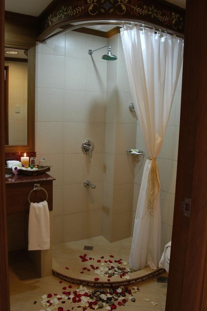 BEST WESTERN BORACAY TROPICS RESORT photo 4