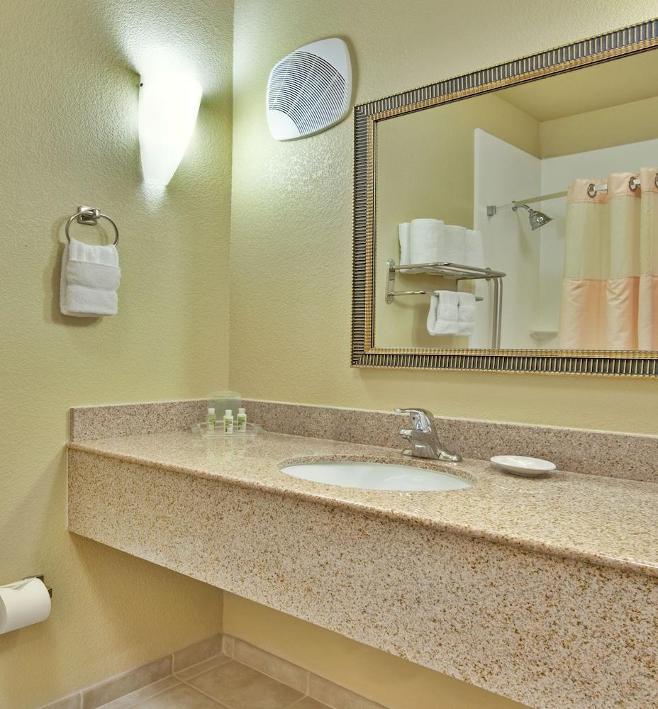 Best Western Plus Henderson Hotel photo 4