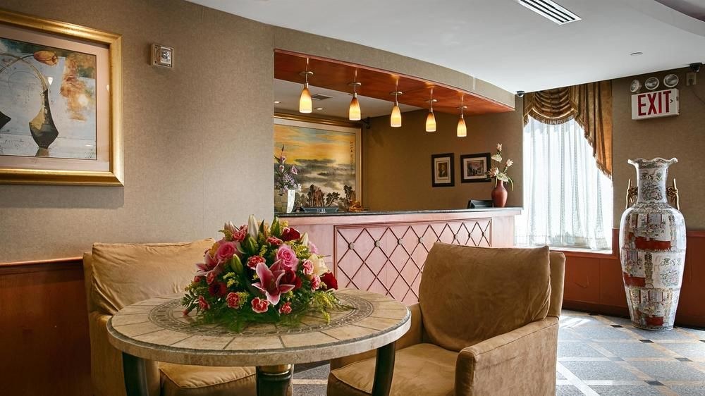 Best Western Queens Court Hotel photo 1