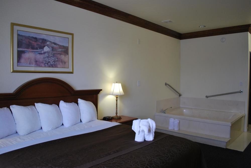 Best Western Fort Worth Inn & Suites photo 1