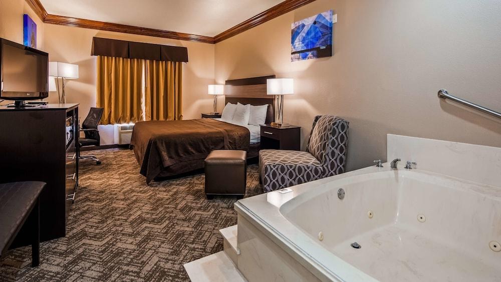 Best Western Fort Worth Inn & Suites photo 2
