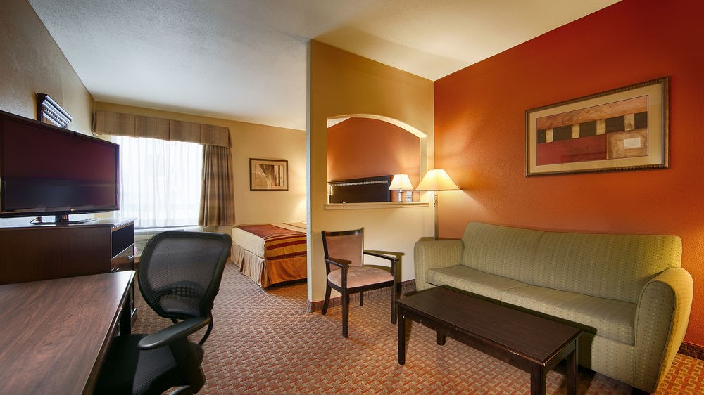 Best Western Plus North Houston Inn & Suites