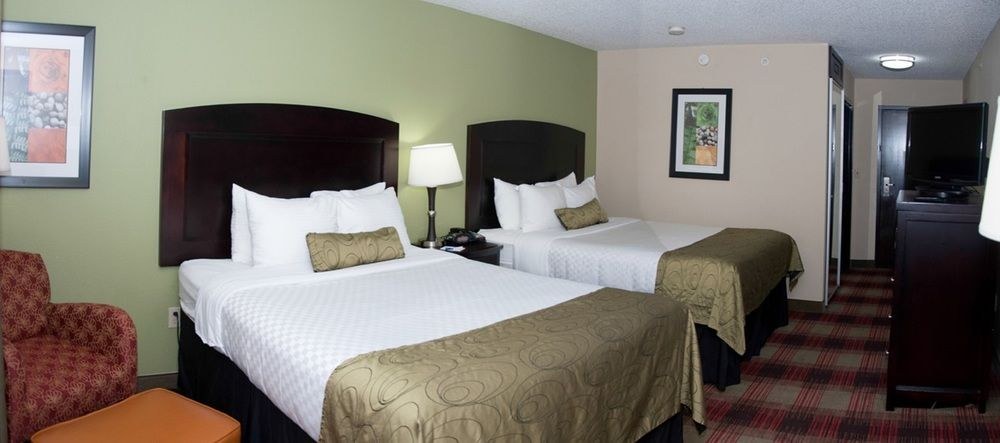 Best Western Plus Addison/Dallas Hotel photo 1